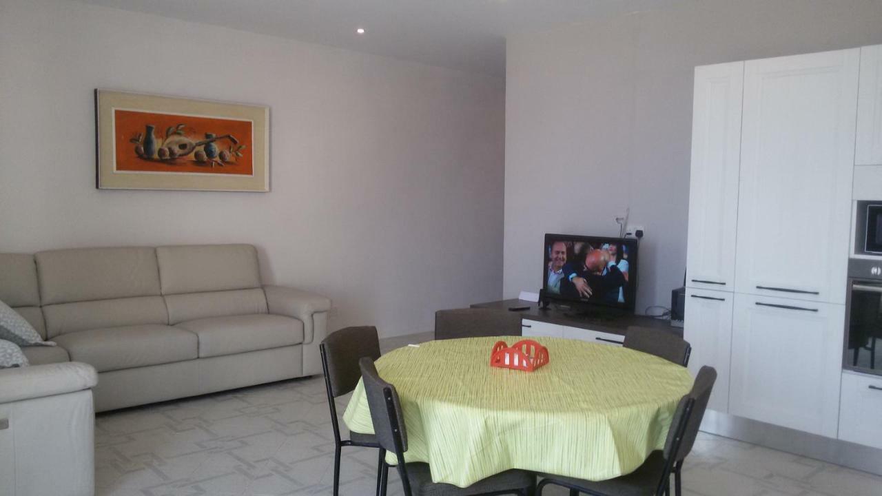 Merhba Apt 3 Marsalforn Exterior foto